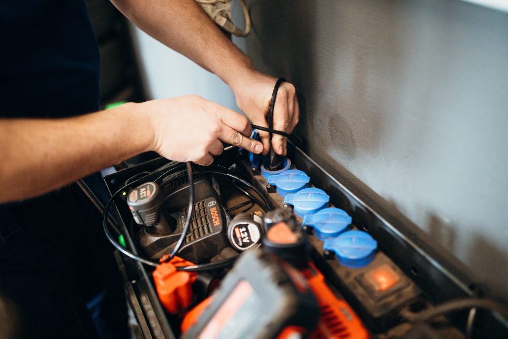 Prüfung einer Steckerleister